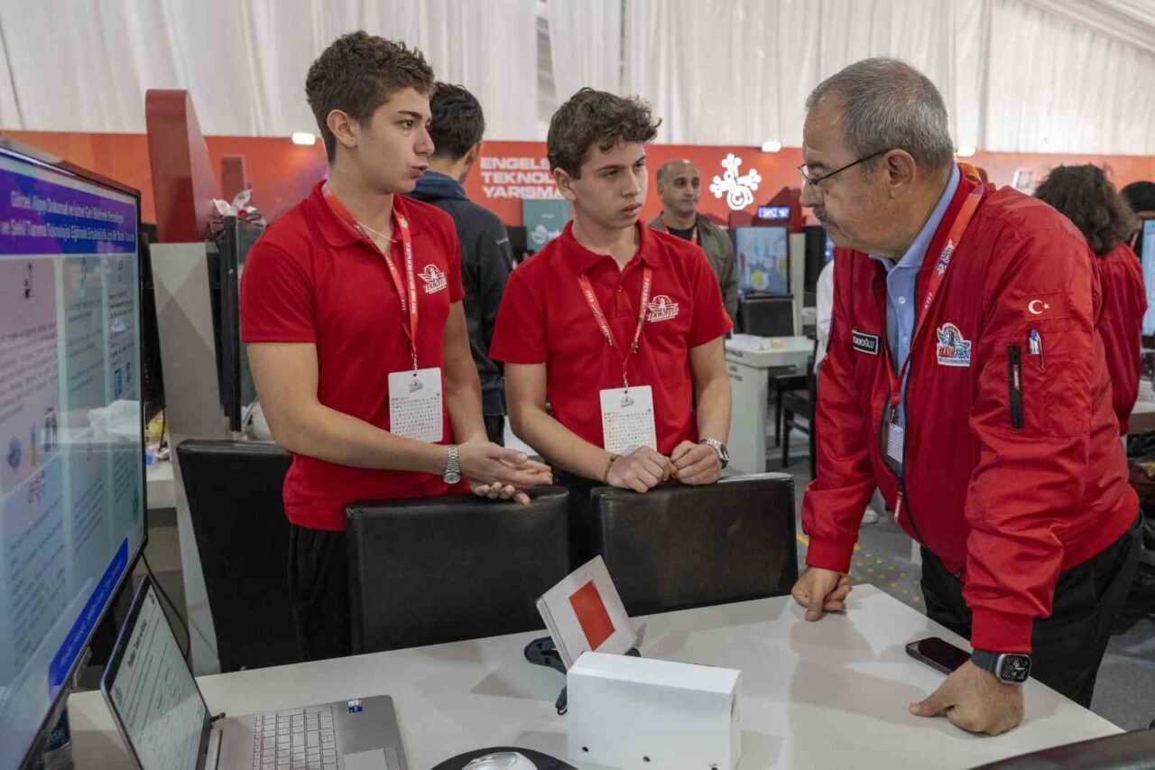 SANKO Holding Yönetim Kurulu Başkanı Adil Sani Konukoğlu, dünyanın en