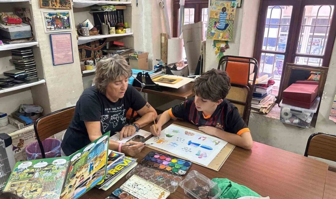 Gaziantepli ressam Mizyal Karabiber Nacaroğlu ve torunu Ferit Özdeş, SANKO