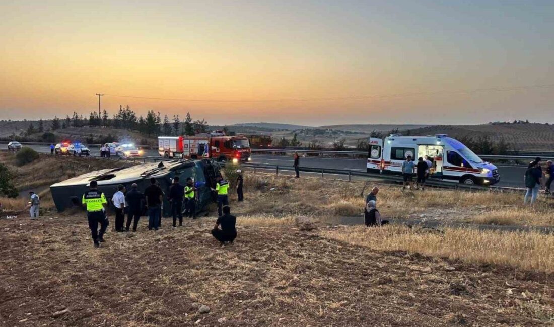 Şanlıurfa’da yolcu otobüsünün devrilmesi sonucu meydana gelen trafik kazasında 27