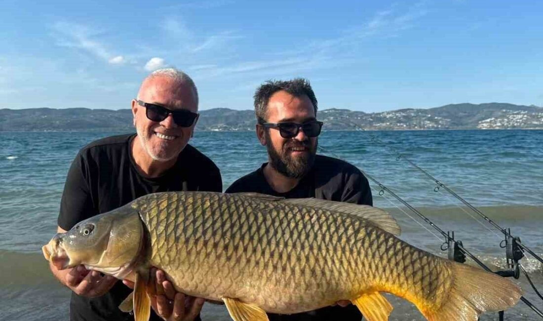 Uzun yıllardır sportif balıkçılık yapan Taha Tarhan, Sapanca Gölü’nden yaklaşık