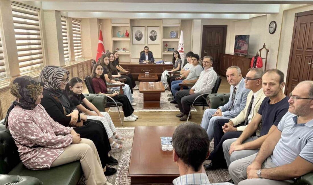 Şaphane Kaymakamı Muhammed Sefa Çelik, 2024-2025 eğitim öğretim yılı Liselere