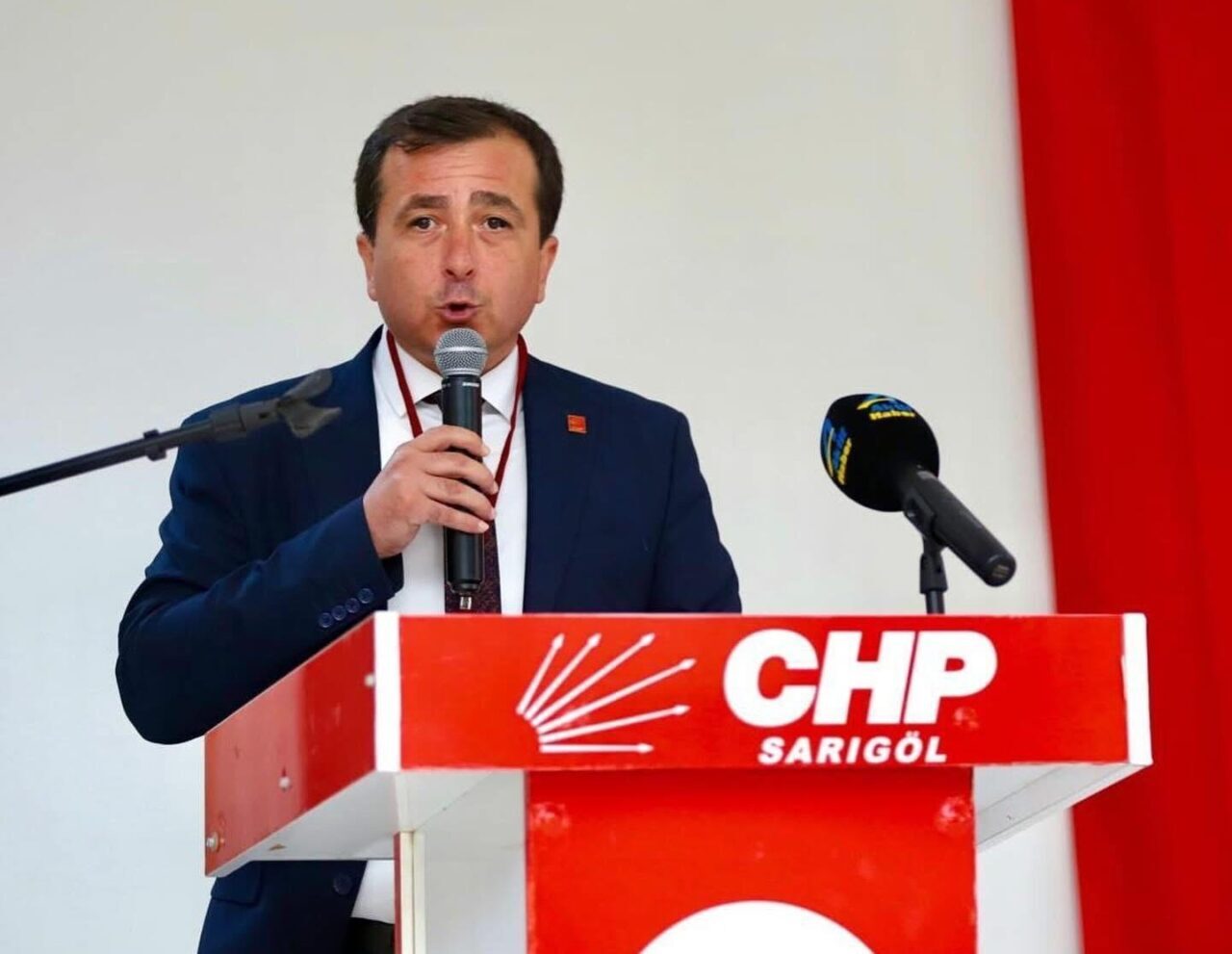 Sarıgöl Cumhuriyet Halk Partisi (CHP) İlçe Kongresi yapıldı. İki adayın