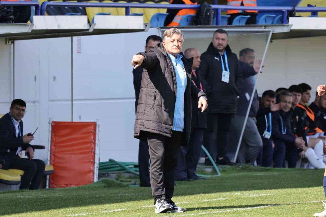 Trendyol 1. Lig ekiplerinden Sarıyer, teknik Teknik Direktör Yılmaz Vural