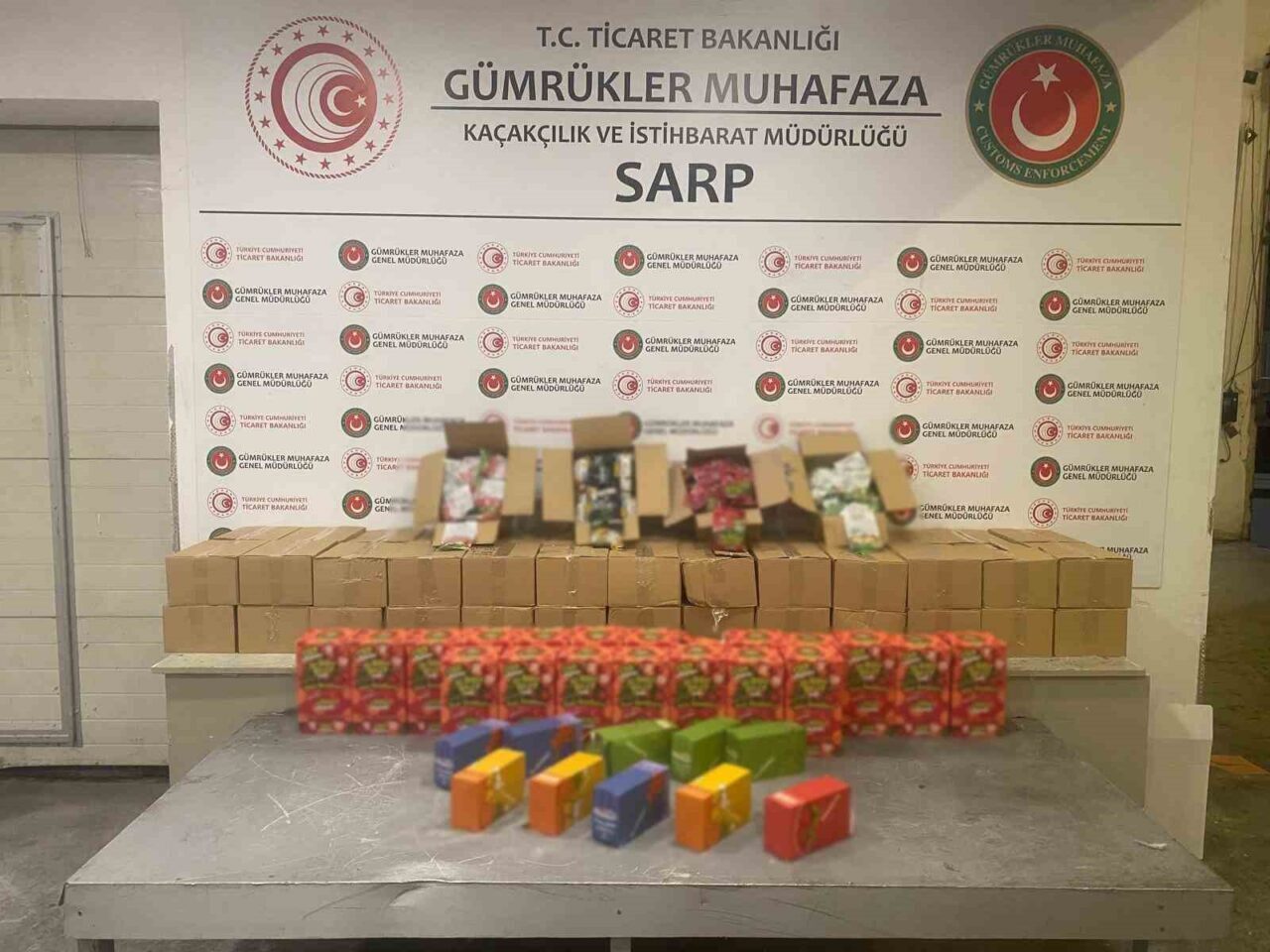 Ticaret Bakanlığı Gümrükler Muhafaza ekiplerince, Sarp Gümrük Kapısı ve İstanbul’da
