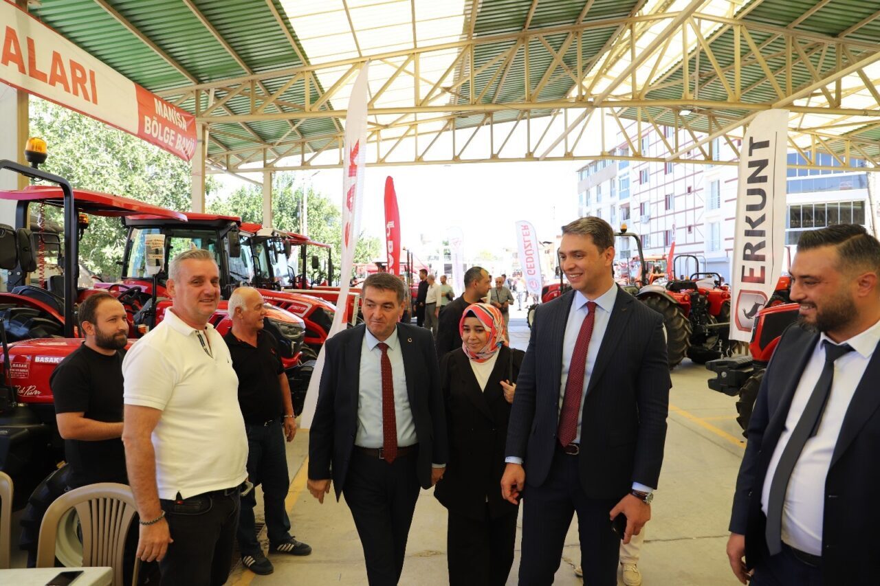 Manisa’nın Saruhanlı ilçesinde belediye ile EFR Fuarcılık iş birliğinde ilçe
