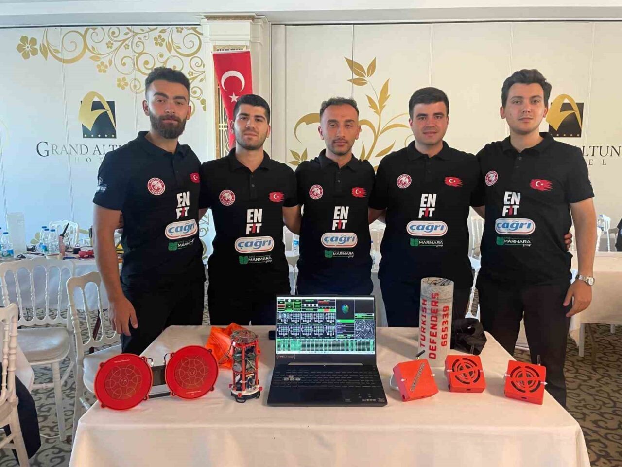 Sakarya Üniversitesi (SAÜ) Milli Teknoloji Geliştirme Topluluğu bünyesinde çalışmalarını sürdüren