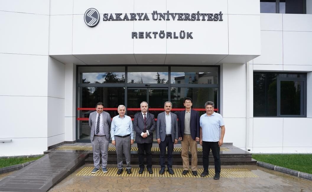 Sakarya Üniversitesi (SAÜ) Rektörü Prof. Dr. Hamza Al, sensör ve
