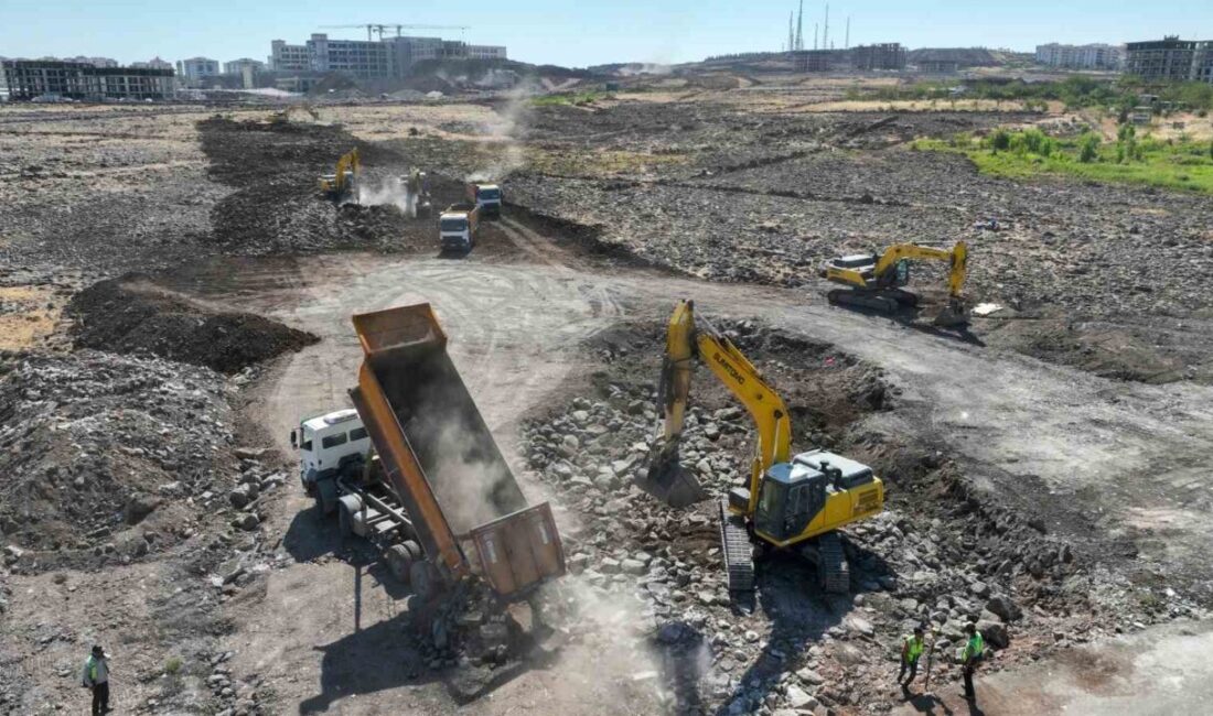 Diyarbakır Büyükşehir Belediyesi, Kayapınar’da 6,8 kilometrelik yeni yol çalışmasıyla yapımı