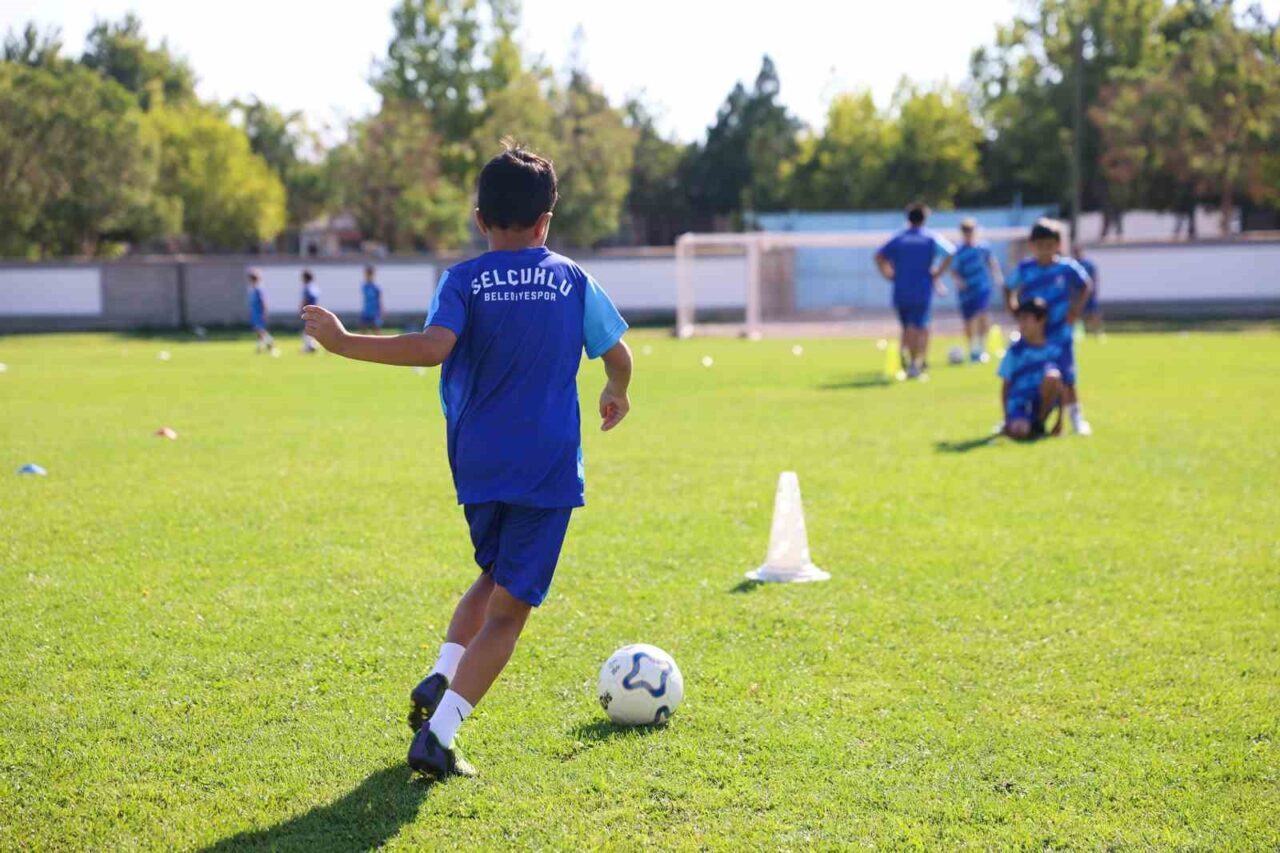 Konya’nın Selçuklu ilçe belediyesinin her yıl binlerce çocuğu sporla tanıştırdığı