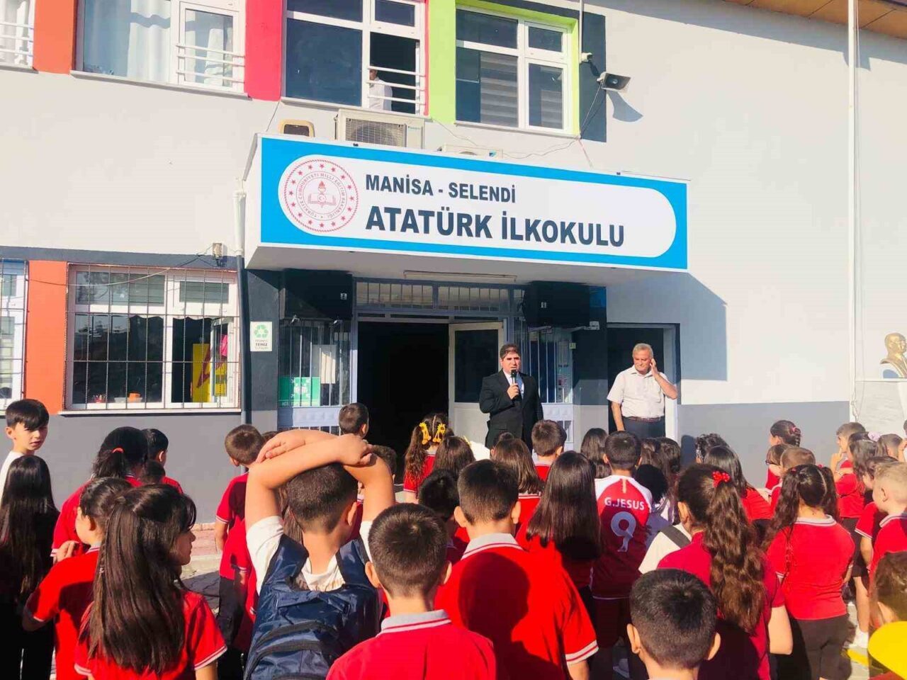 Manisa’nın Selendi ilçesinde 2025-2026 Eğitim Öğretim Yılı ilk ders ziliyle