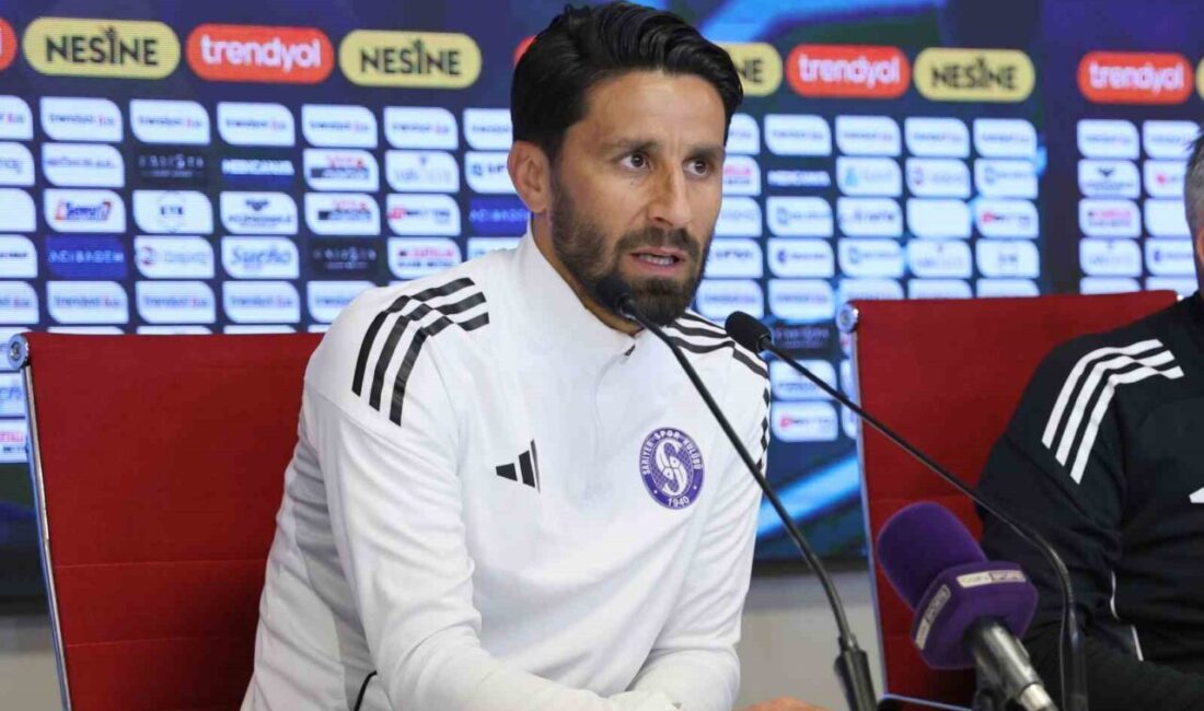 Sarıyer Teknik Direktörü Şenol Can, Sivasspor maçının ardından, “Sivasspor’u tebrik