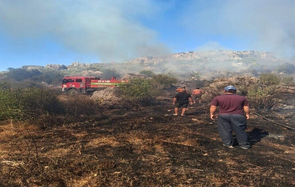Antalya’nın Serik ilçesi Sillyon Antik Kenti yakınlarındaki makilik ve zeytinlik