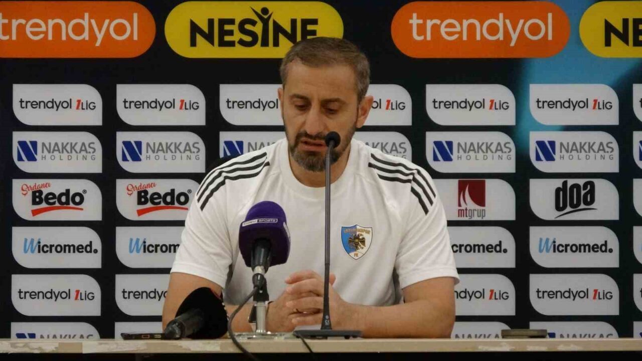 Erzurumspor FK Teknik Direktörü Serkan Özbalta, Adana Demirspor maçının ardından