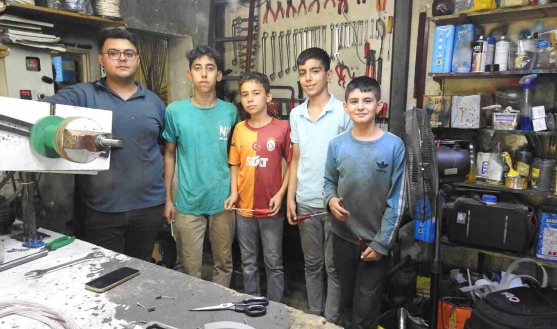 Kilis’te 19 yaşındaki elektrik ustası Muhammet Furkan Seylitlioğlu, mesleğe sevgiyle