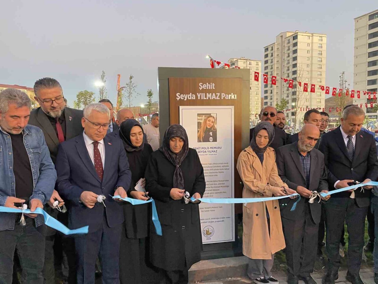 Geçtiğimiz yıl uğradığı silahlı saldırı sonucu şehit olan polis memuru