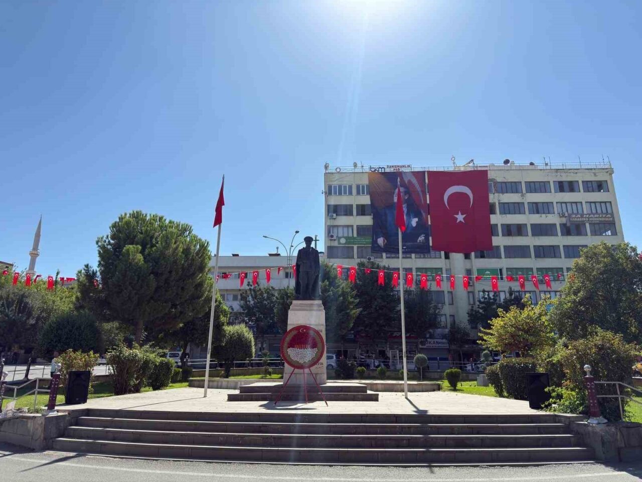 Cumhuriyetin kurucusu gazi Mustafa Kemal Atatürk’ün 16. Kolordu Komutanı olarak