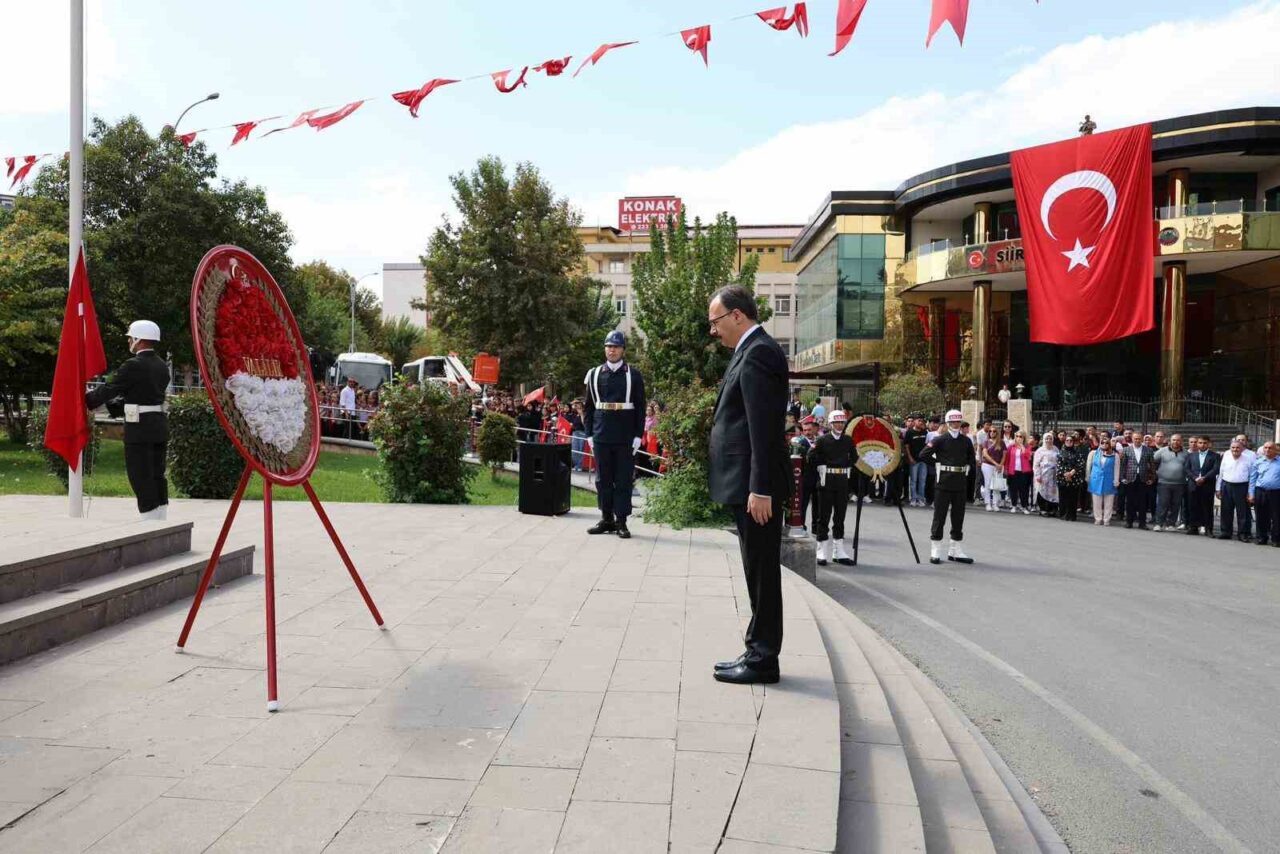 Siirt’te 19 Eylül Gaziler Günü düzenlenen törenle kutlandı. Tören, Atatürk