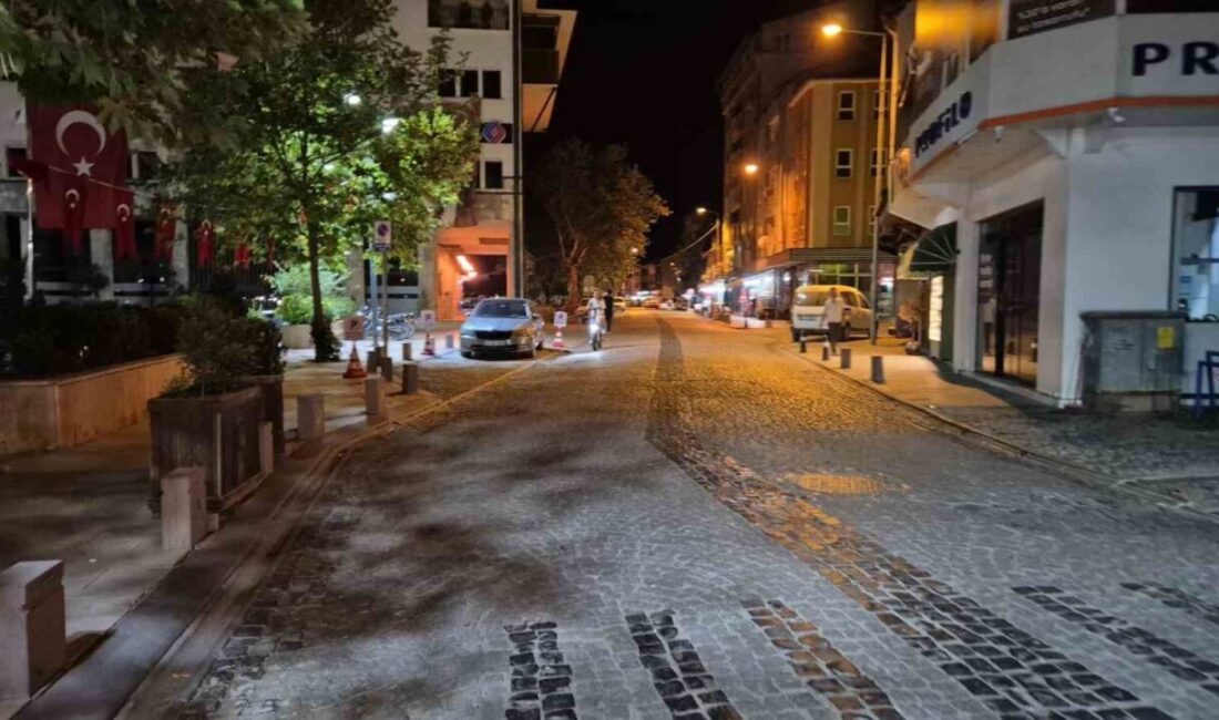 Balıkesir’in Sındırgı ilçesinde 4 büyüklüğünde deprem meydana geldi. Merkez üssü