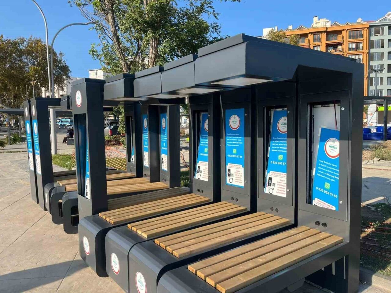 Sinop’ta şehir merkezine akıllı banklar kuruluyor. Şehir merkezinde vatandaşların kullanımına