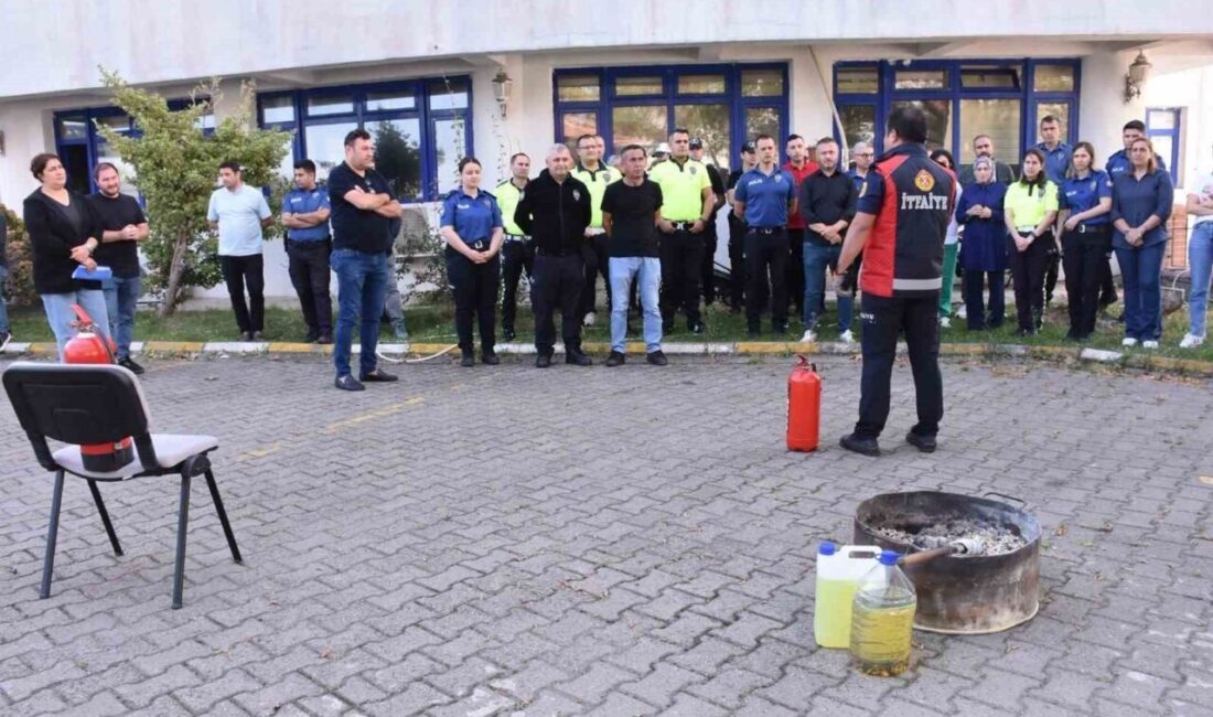 Sinop’ta İl Emniyet Müdürlüğü personeline yönelik tahliye ve yangın söndürme