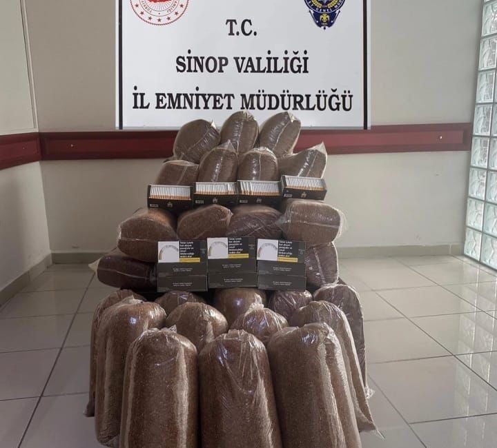 Sinop’ta polis ekiplerince düzenlenen operasyonda 156 kilo kıyılmış tütün ile