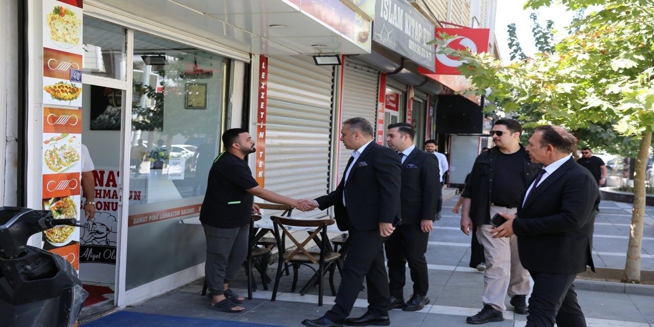 Şırnak İl Emniyet Müdürü Volkan Sazak, Silopi ilçesinde güvenlik çalışmalarını