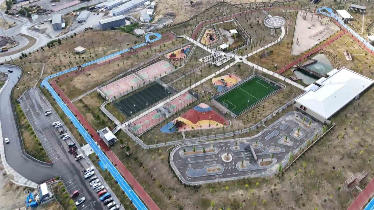 Şırnak Belediye Başkanı Mehmet Yarka, TOKİ tarafından tamamlanan dev projeyi