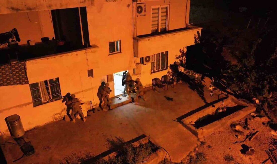 Şırnak’ta uyuşturucu tacirlerine yönelik operasyonda 20 kilo 700 gram esrar