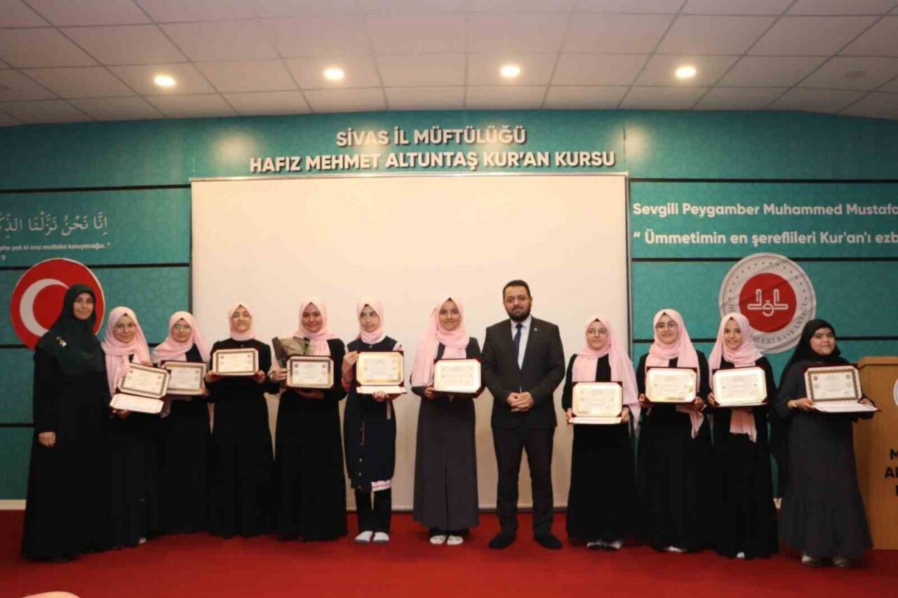 Diyanet İşleri Başkanlığı tarafından yapılan Hafızlık Tespit Sınavında başarılı olan