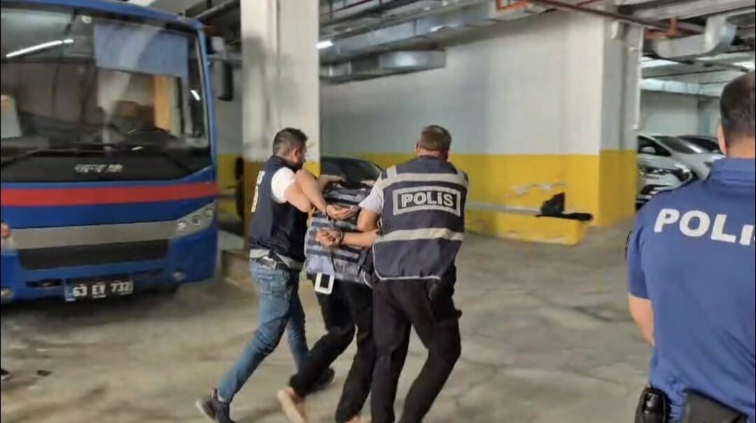 Şanlıurfa’nın Siverek ilçesinde, alacak verecek meselesi yüzünden çıkan tartışmada, eniştesini