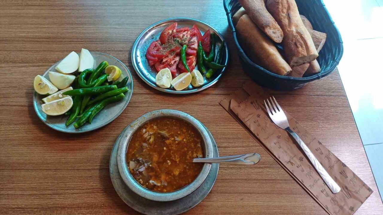 Kayseri’de havaların soğumasıyla beraber şifa deposu olan kelle paçaya olan