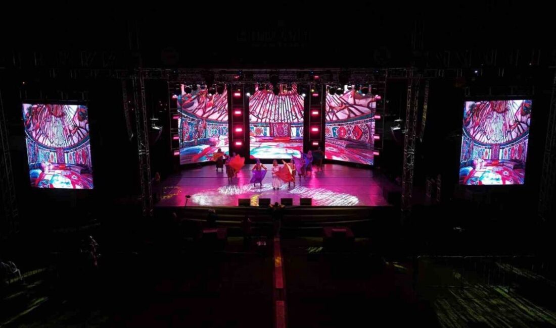 Bilecik’in Söğüt ilçesinde Ulu Çınar gösterisi izleyenlere duygu dolu anlar