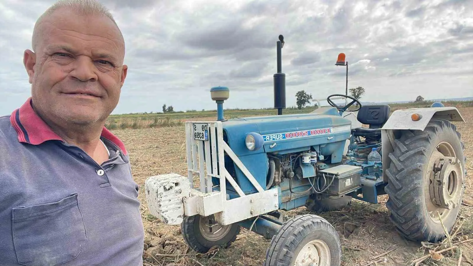 Söke Ovası’nda yarım asrı geride bırakmış traktör, hala hizmet vermeye