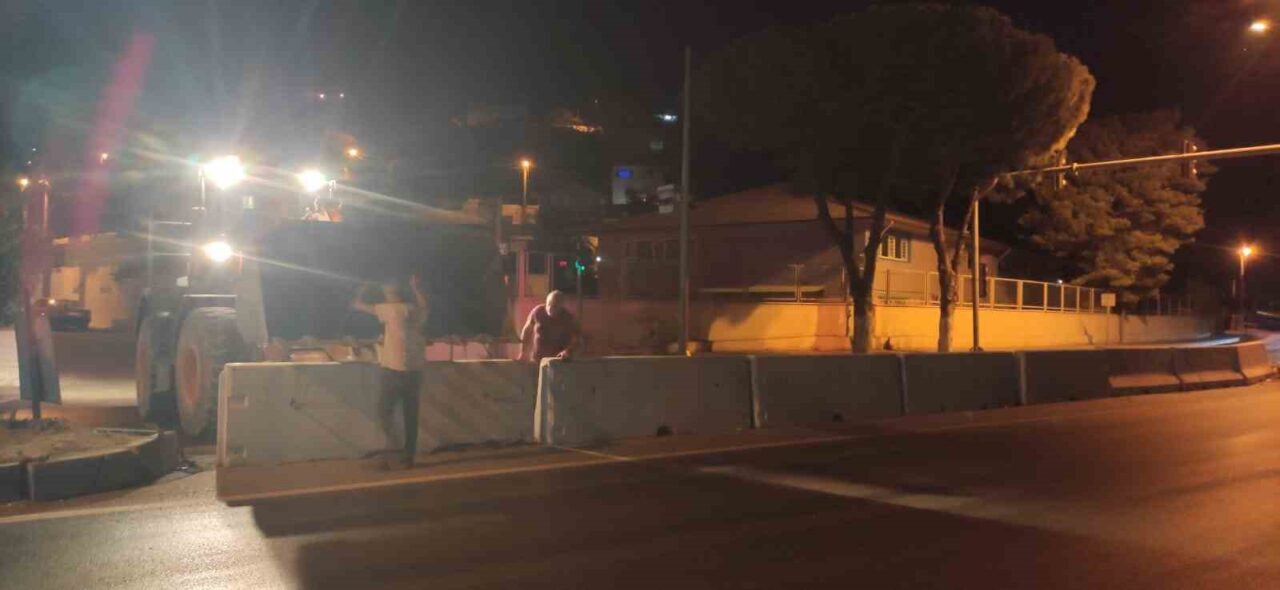 Söke’de Haziran ayı başında beton bariyerlerle kapatılan Sazlı Işıklı Kavşağı,
