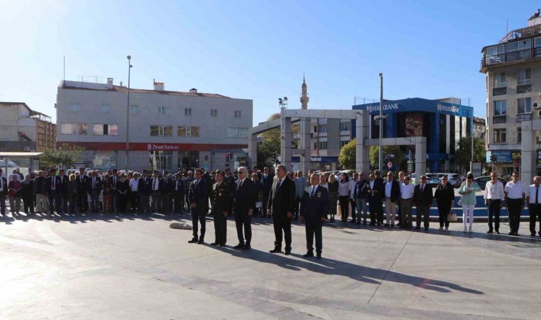Aydın’ın Söke ilçesinde 19 Eylül Gaziler Günü, Cumhuriyet Meydanı’nda düzenlenen