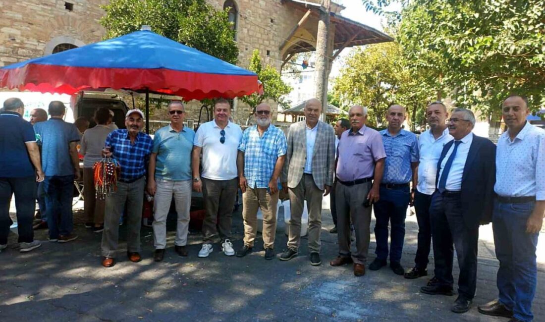 Söke’de Ahilik Haftası kapsamında Belediye Meydanı’nda lokma hayrı gerçekleştirildi. Söke