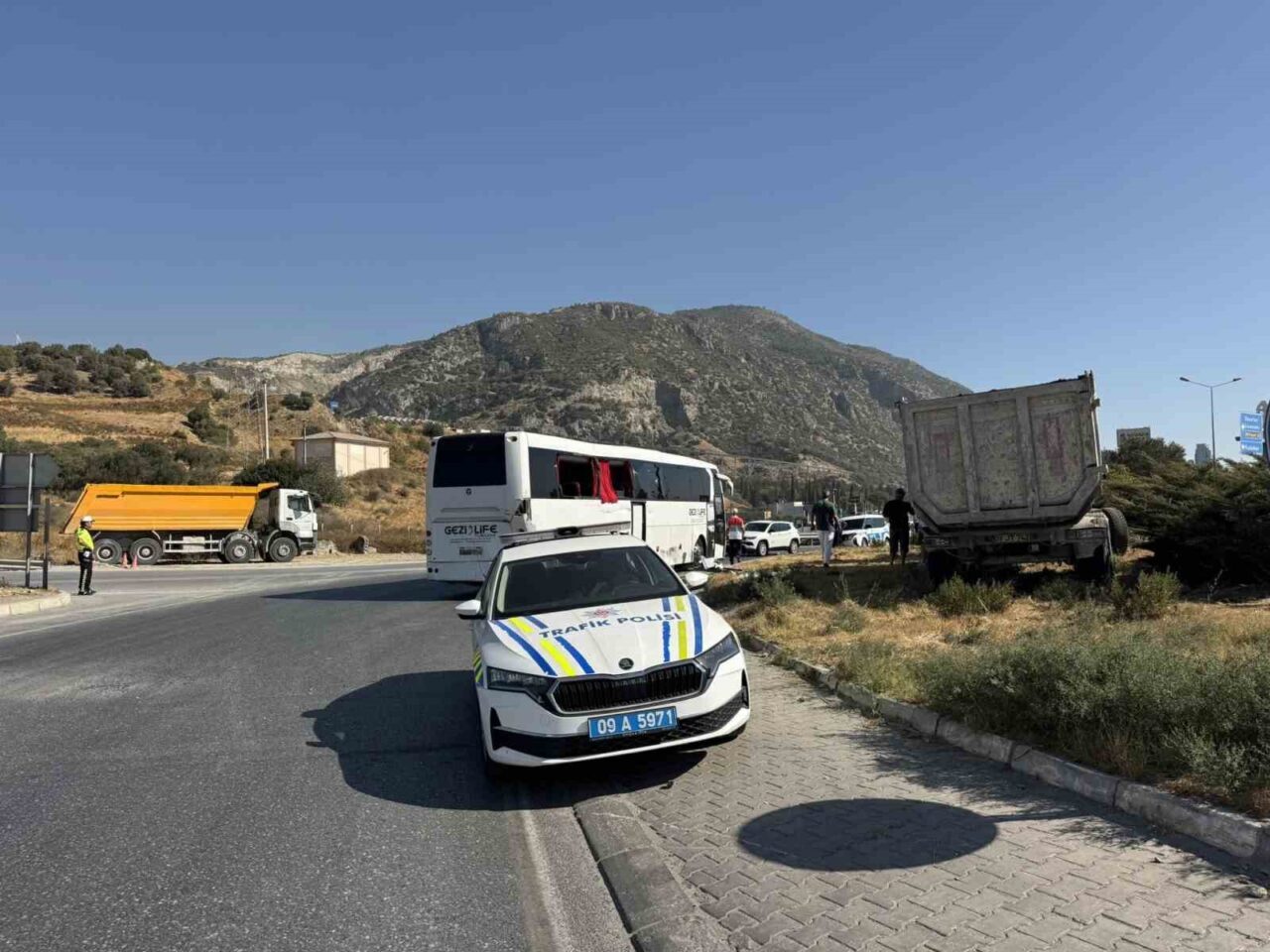 Aydın’ın Söke ilçesinde meydana gelen trafik kazasında, iddiaya göre freni