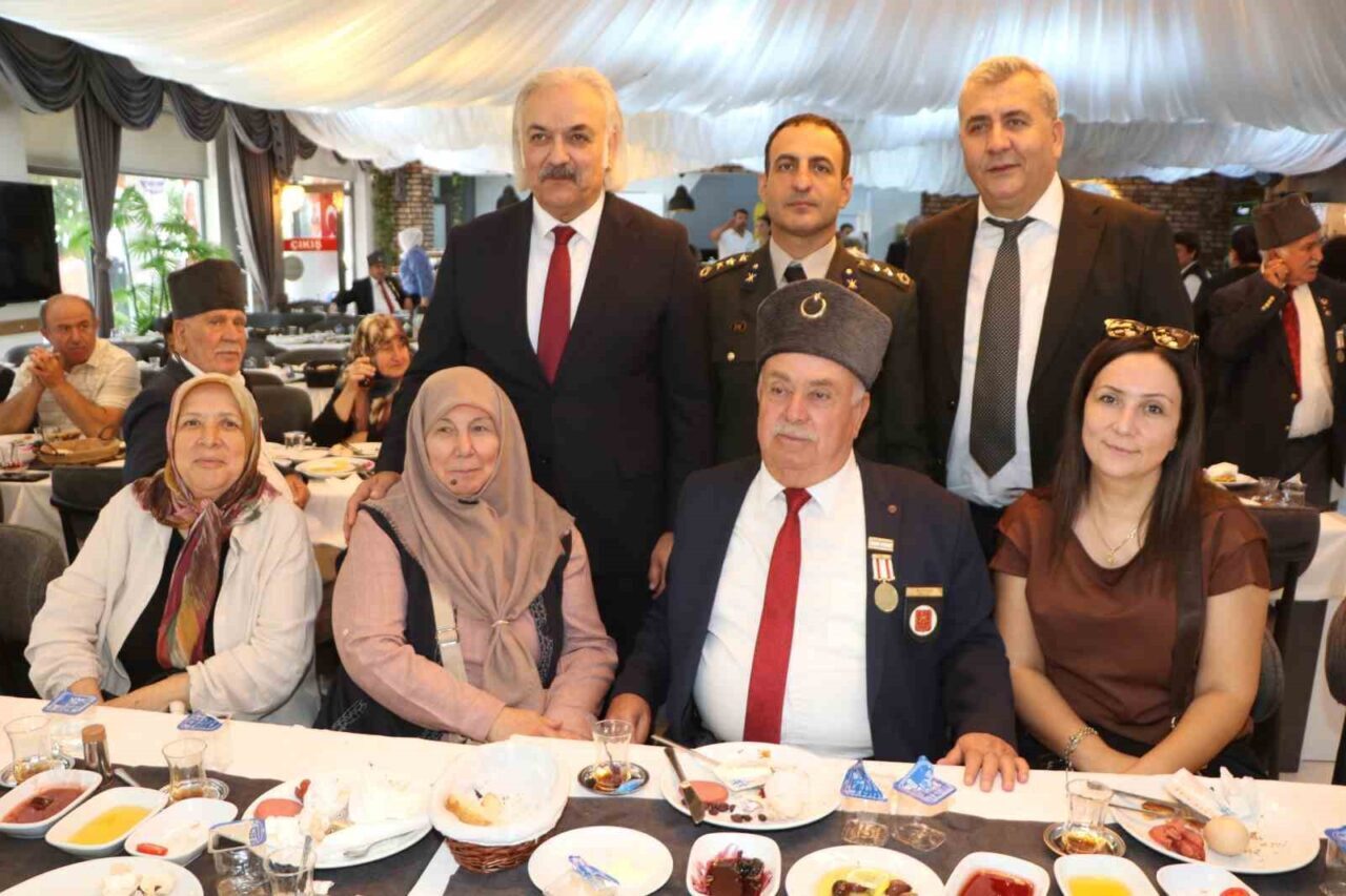 Söke Belediyesi tarafından 19 Eylül Gaziler Günü programı kapsamında, şehit