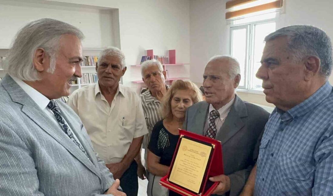 Aydın’ın Söke ilçesinde hayırsever bir vatandaş, geçen yıl kaybettiği eşinin