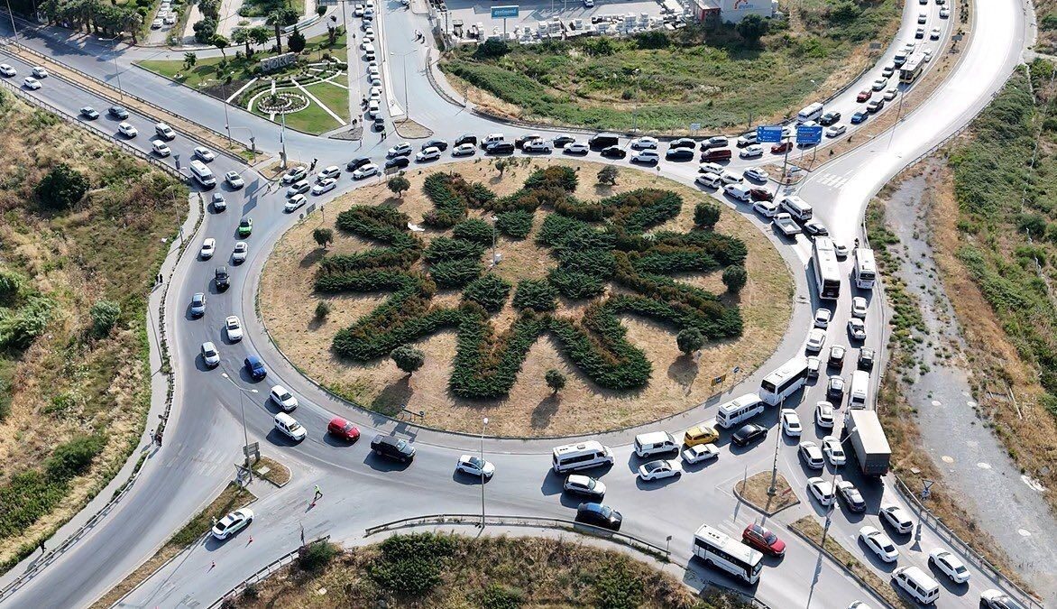 Türkiye’nin trafik yoğunluğu en fazla yollarından İzmir-Söke-Bodrum Karayolu üzerinde bulunan