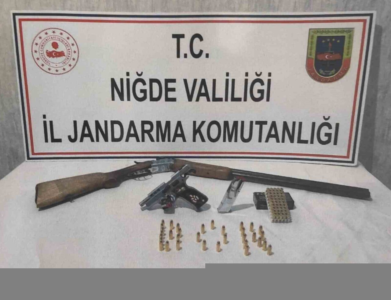 Niğde’nin Bor ilçesine bağlı Kılavuz köyünde bir kişi; sosyal medyada