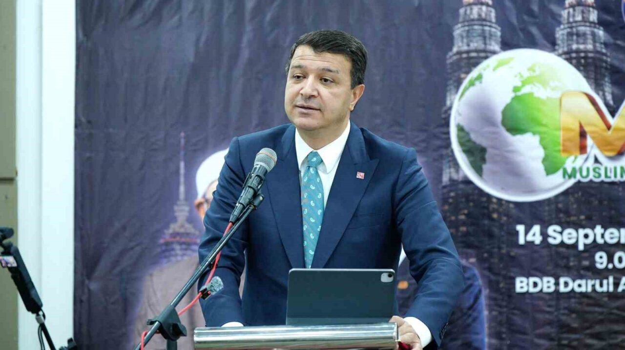 Bir dizi program için Malezya’da bulunan Saadet Partisi (SP) Genel