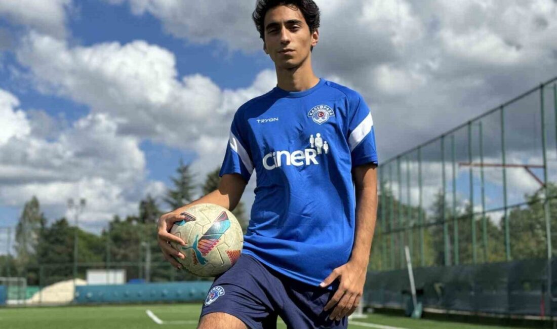 17 yaşındaki Ali Nezihi Abay, hem spor kariyerini hem de