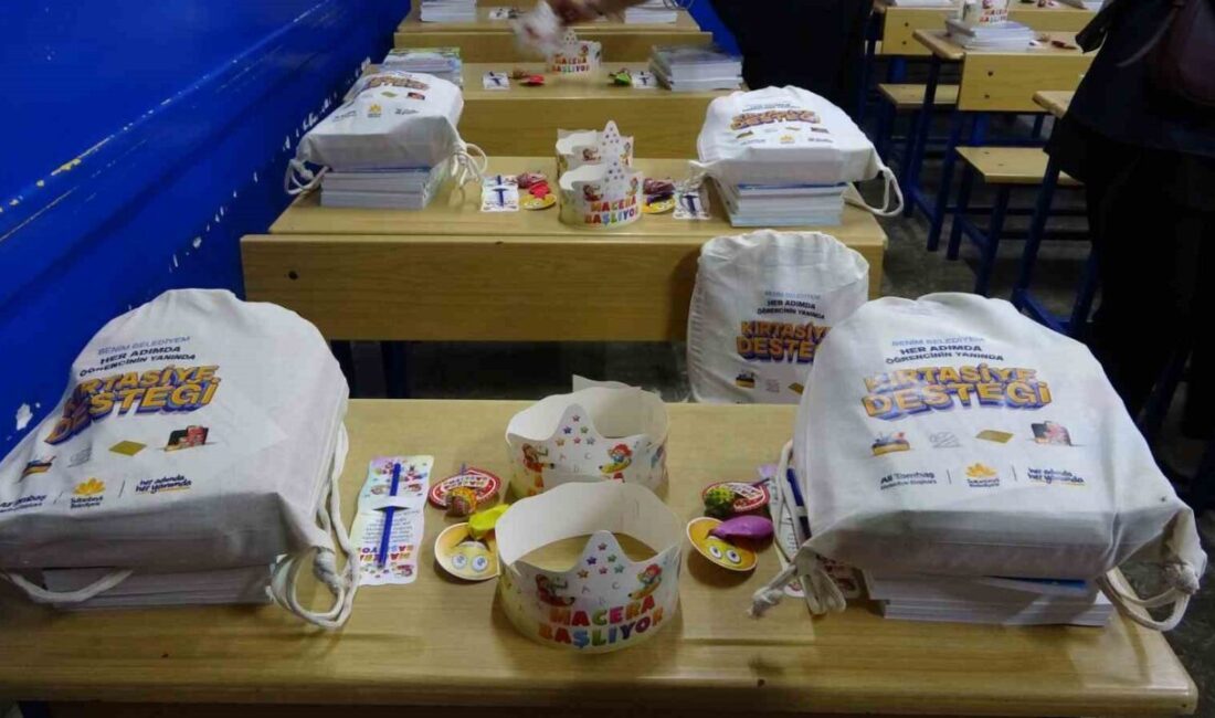 Sultanbeyli’deki okullarda yeni eğitim öğretim yılının ilk gününde, 9 bin