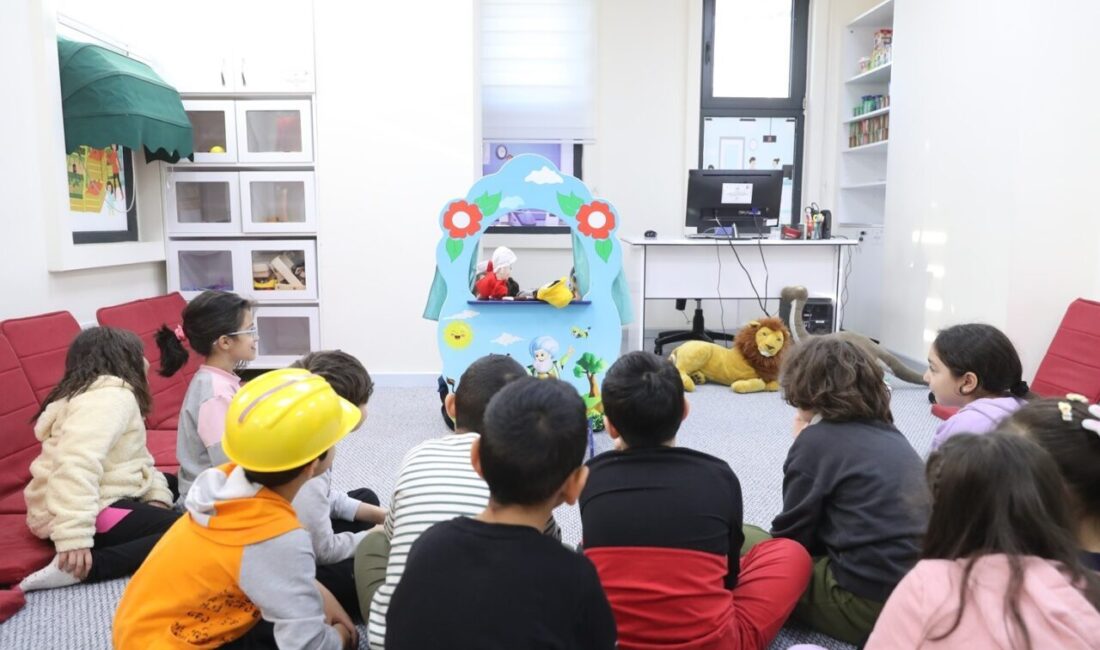 Sultangazi Belediyesi’nin 5-8 yaş aralığındaki çocuklara bilim ve sanat sevgisi