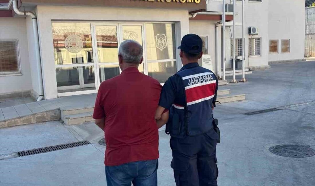 Aydın’ın Söke ilçesinde yol kontrolü esnasında şüphe üzerine durdurulan araçta