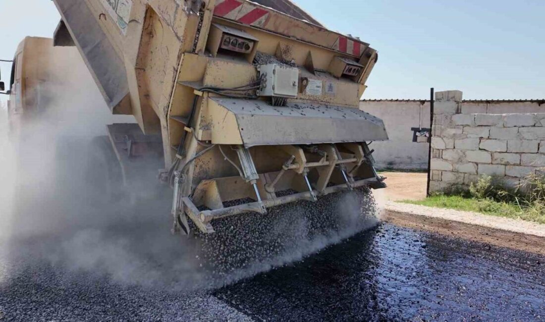 Şanlıurfa Büyükşehir Belediyesi ekipleri tarafından Suruç ilçesinde 7 kilometrelik yol