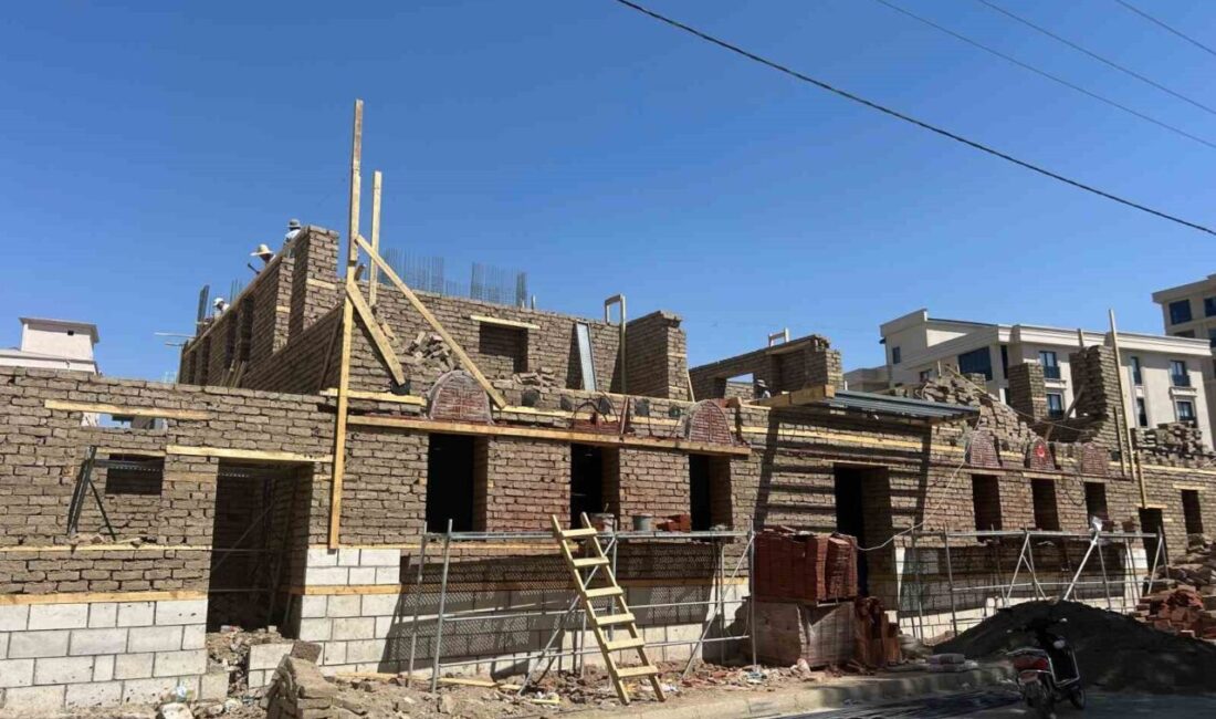 Van’ın tarihi değerlerinden biri olan Tahir Paşa Konağı’nın restorasyon çalışmalarının