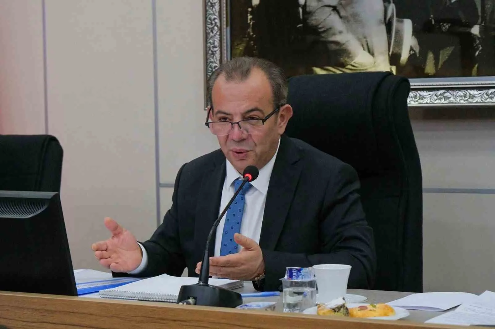 CHP’li Bolu Belediye Başkanı Tanju Özcan’ın kentte yaşayan sığınmacılara yönelik