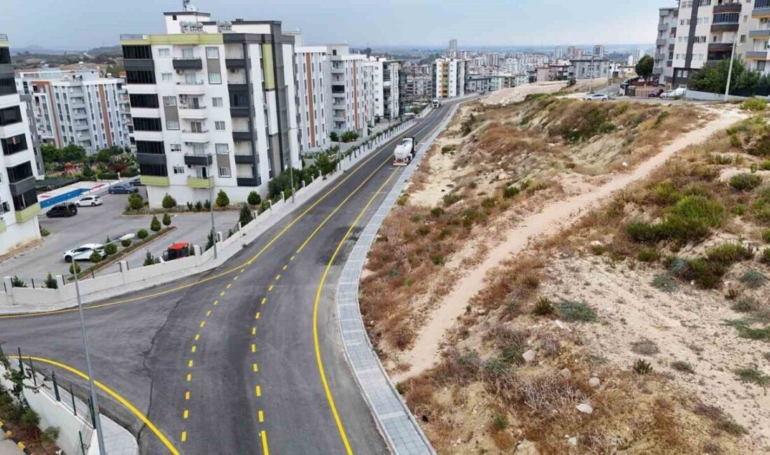 Tarsus Belediyesinin Mersin Büyükşehir Belediyesi iş birliğiyle sürdürdüğü asfalt ve
